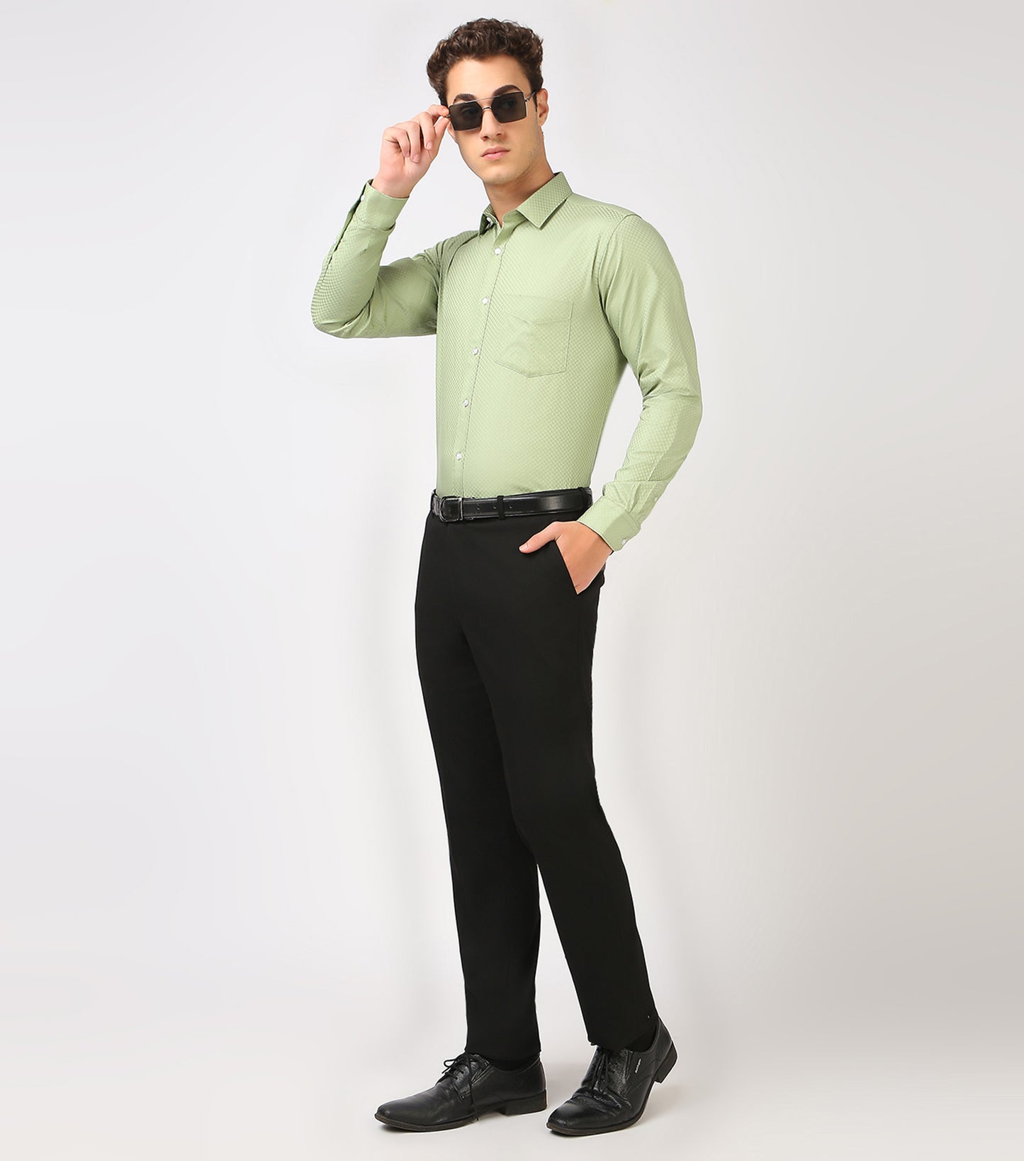 SAFARI235-LGREENPLAIN