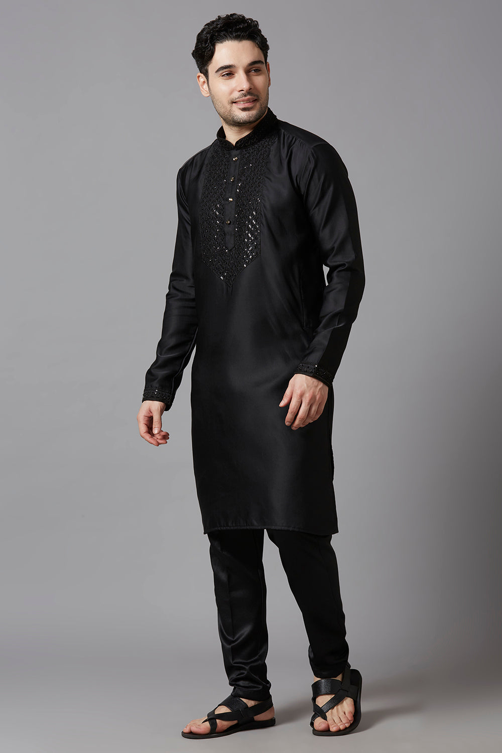 KOMPANION Men's Solid  Black Kurta Mandarin collor