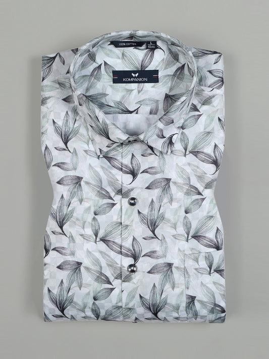 Kompanion Men's Green Digital print Shirt