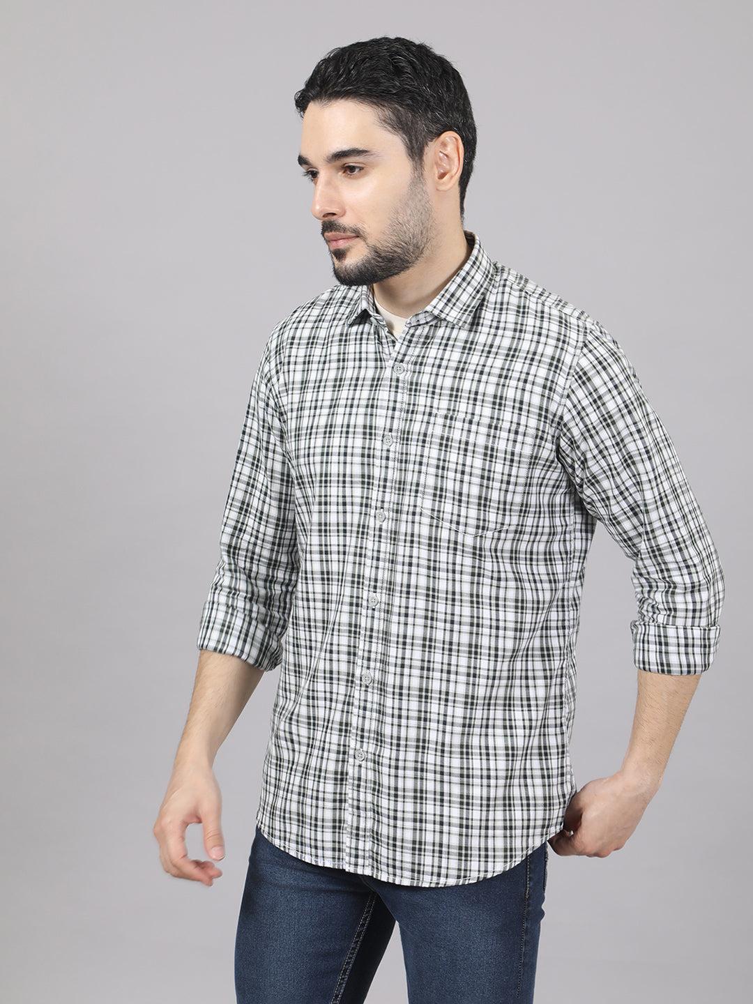 Kompanion Men's Green/White Checks Shirt