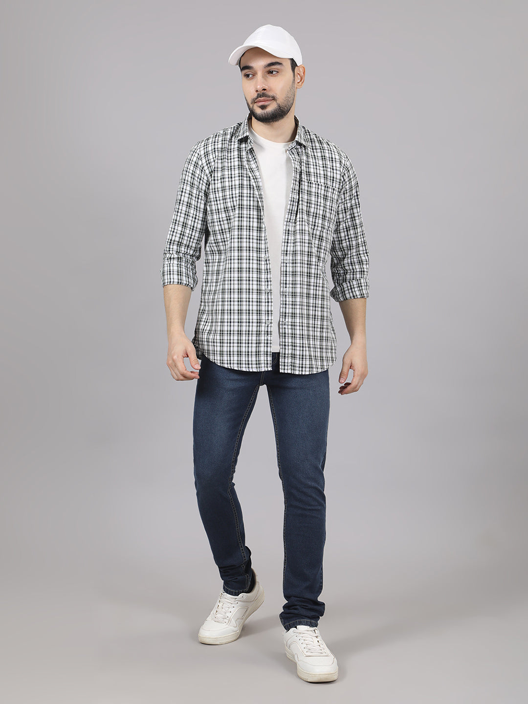 Kompanion Men's Green/White Checks Shirt