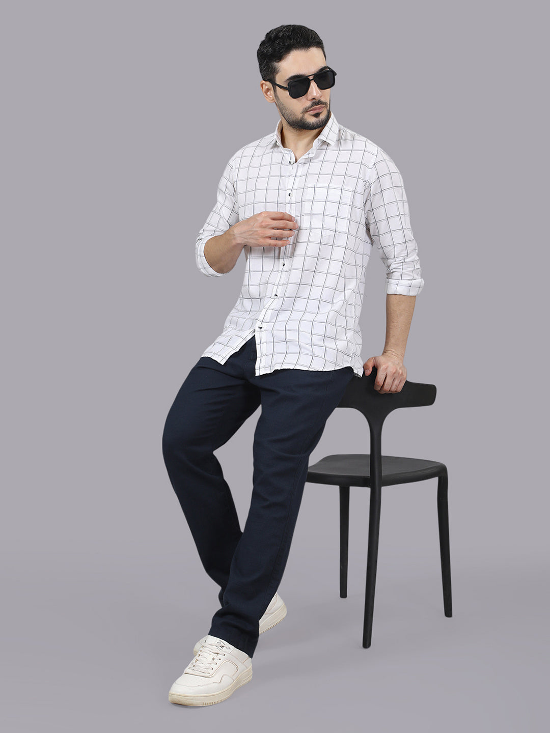 Kompanion Men's Navyblue/White Checks Shirt