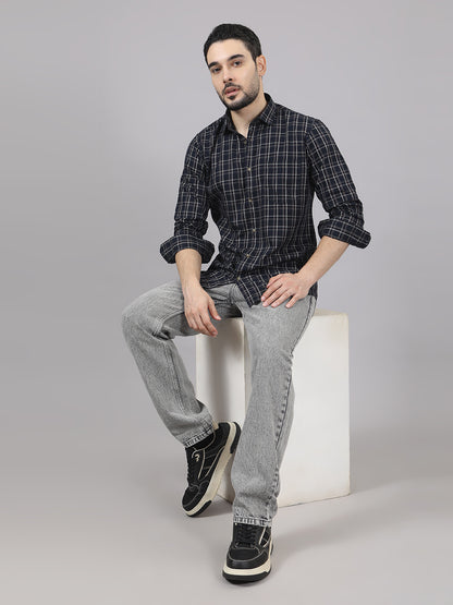 Kompanion Men's Black/Beige Checks Shirt