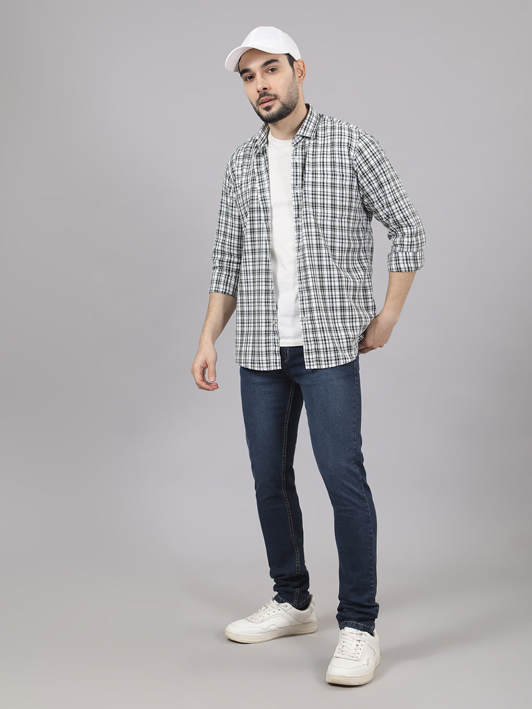 Kompanion Men's Green/White Checks Shirt
