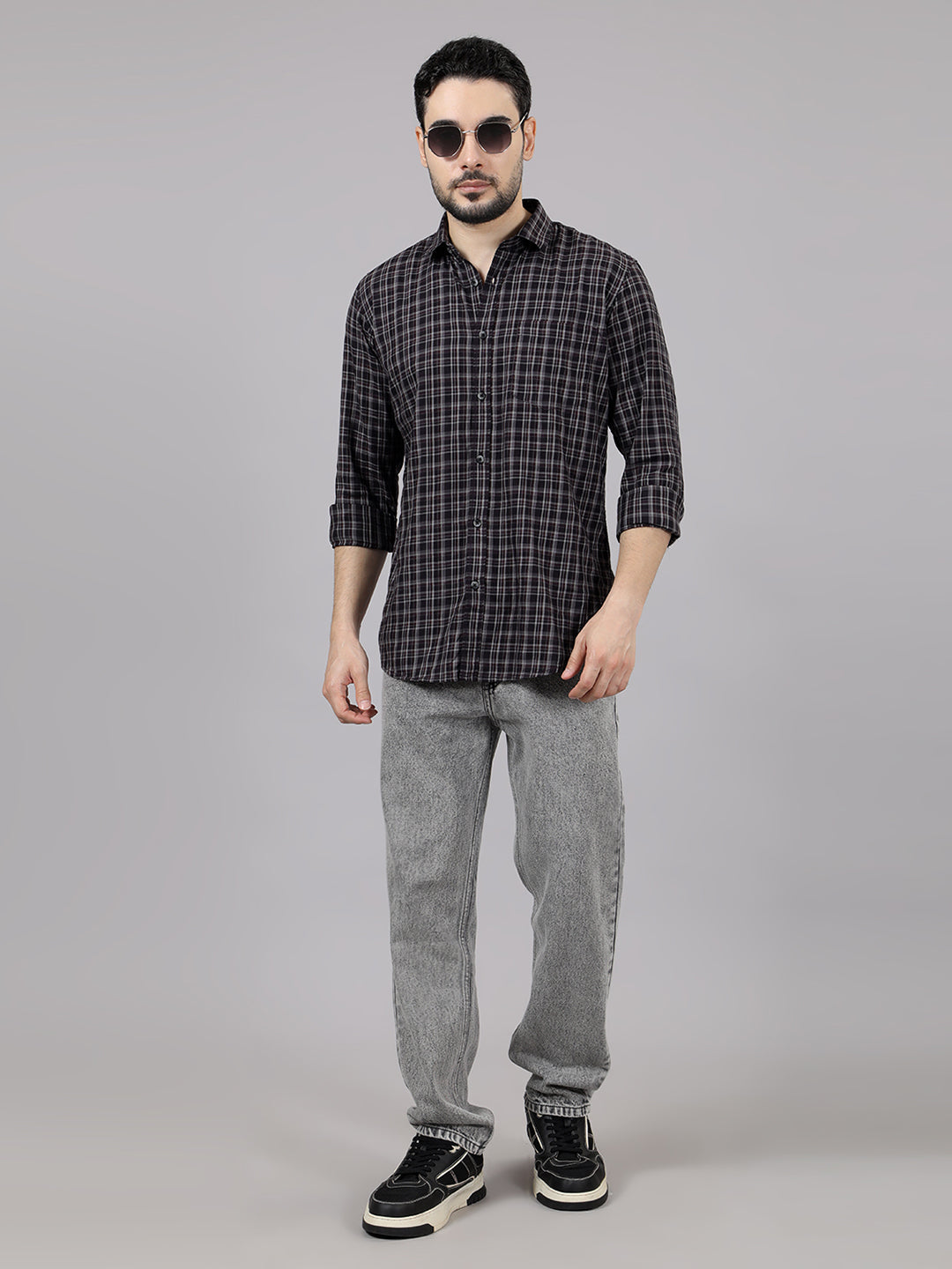 Kompanion Men's Grey/White Checks Shirt