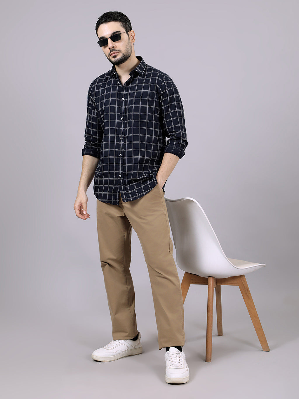 Kompanion Men's Navyblue Checks Shirt