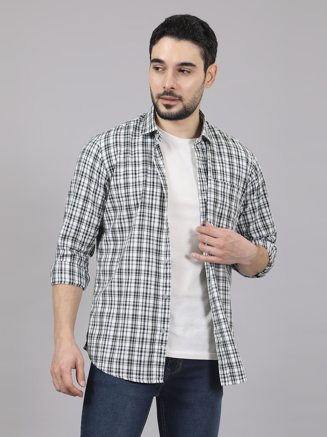 Kompanion Men's Green/White Checks Shirt